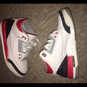 Air jordan fire red 3